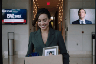 Kicked out by my boss after 15 years — I smiled and carried a box out the gate; at 7:00 a.m. Monday, the press release exploded, the whole company rushed into an emergency meeting, the stock plunged, and I sat in the Chief Innovation Officer’s chair at… the competitor